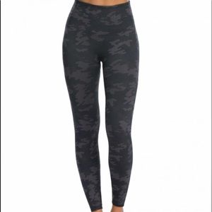 Span Seamless camo leggings